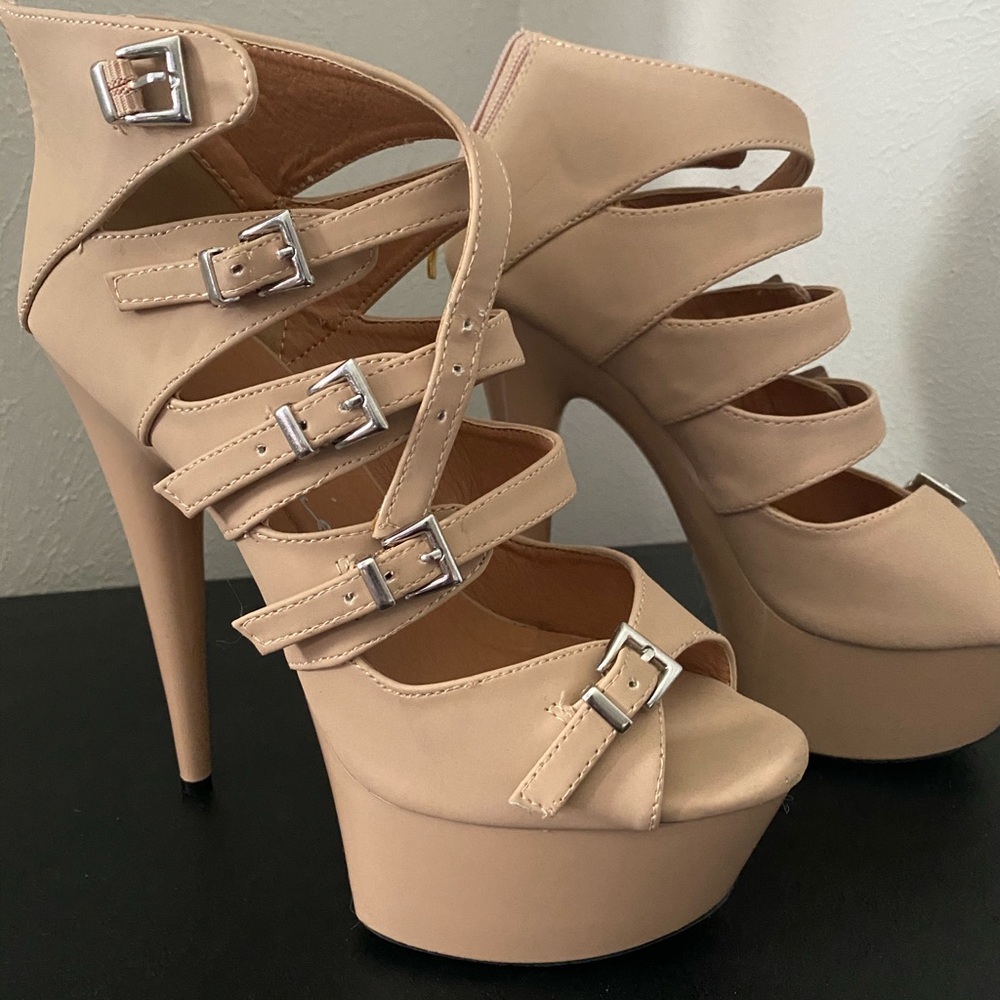 Ellie Heels